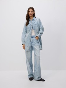 Jeansy baggy z kryształkami - niebieski