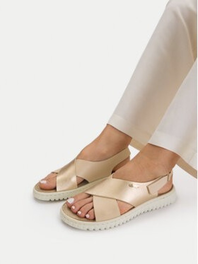 Go Soft Sandały LA3T9143-8 Złoty