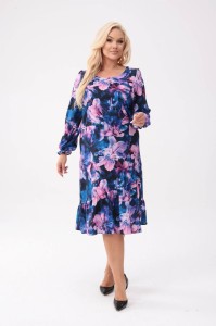 Sukienka Floriana - kobiecość i komfort w kwiatowym wydaniu w odcieniach fioletu PLUS SIZE XXL OVERSIZE