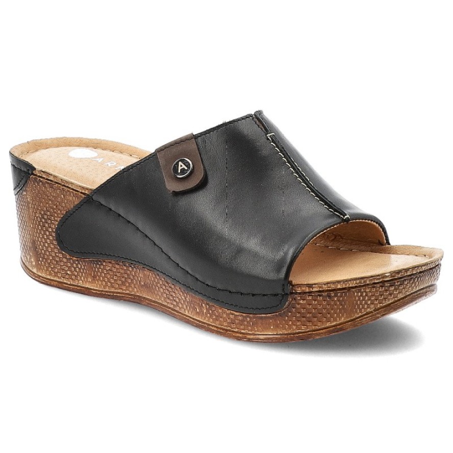 Czarne Klapki Armodo Modne Obuwie Damskie Na Koturnie