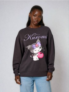 Bluza crewneck z nadrukiem Kuromi - szary