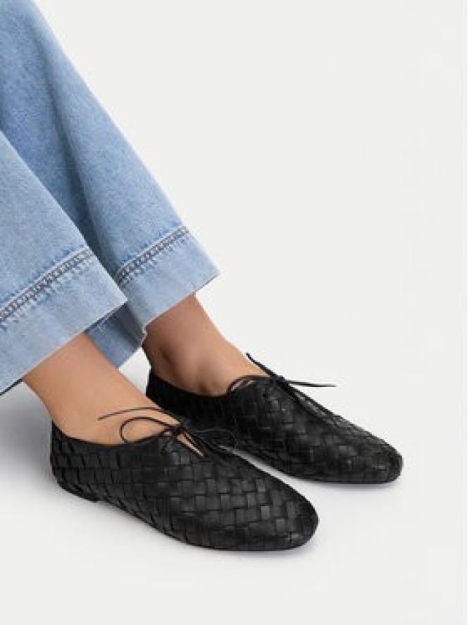 GINO ROSSI Półbuty EO-26SS02 Czarny