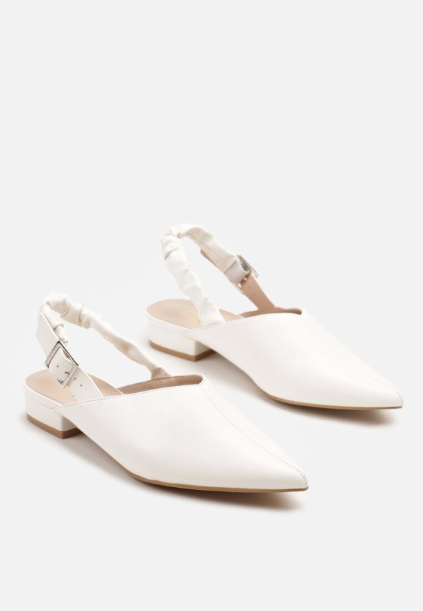 Białe Sandały z Noskiem w Szpic z Zapięciem na Sprzączkę Jenadenna