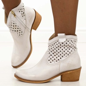 Złote skórzane Polskie botki damskie, wiosenne kowbojki ażurowe na obcasie Deoni Ko-03a