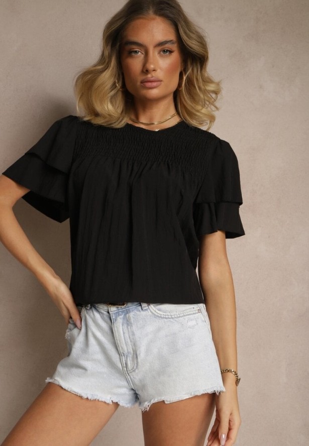 Czarna Trapezowa Bluzka z Wiskozą Zdobiona Falbankami i Elastyczną Wstawką Mirlimi