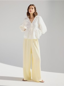 Luźne spodnie z wiskozą - jasnożółty