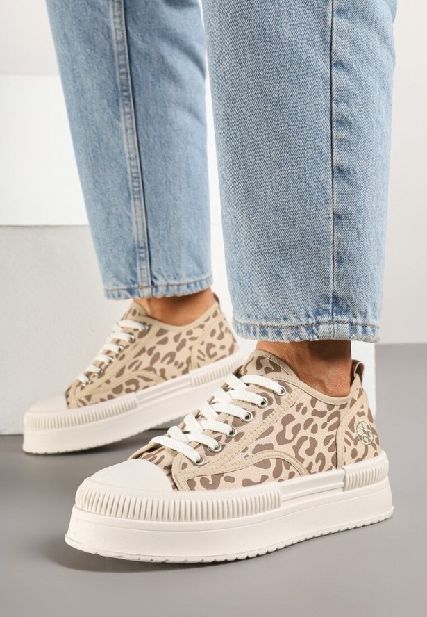 Panterkowe Trampki na Platformie z Metaliczną Ozdobą Afleeria