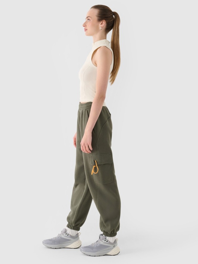 4F Spodnie dresowe joggery damskie - oliwkowe/khaki XS