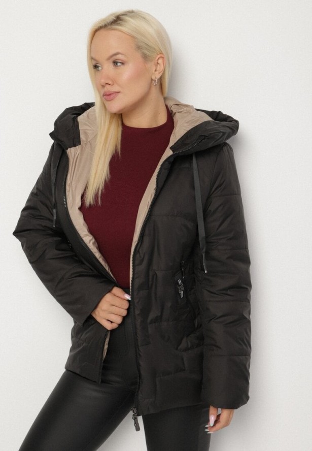 Czarna Pikowana Kurtka z Kapturem i Ozdobnymi Suwakami Tulirisa