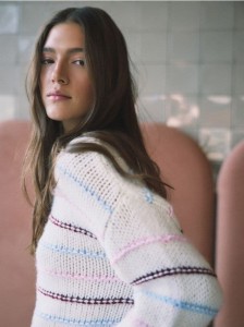 Wzorzysty sweter - wielobarwny
