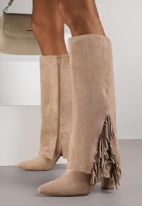 Ciemnobeżowe Kozaki na Słupku z Wywiniętą Cholewką z Frędzlami Linadela