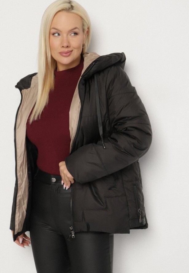 Czarna Pikowana Kurtka z Kapturem i Ozdobnymi Suwakami Tulirisa