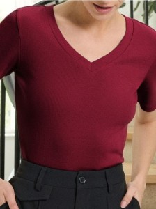 Koszulka z dekoltem V - bordowy