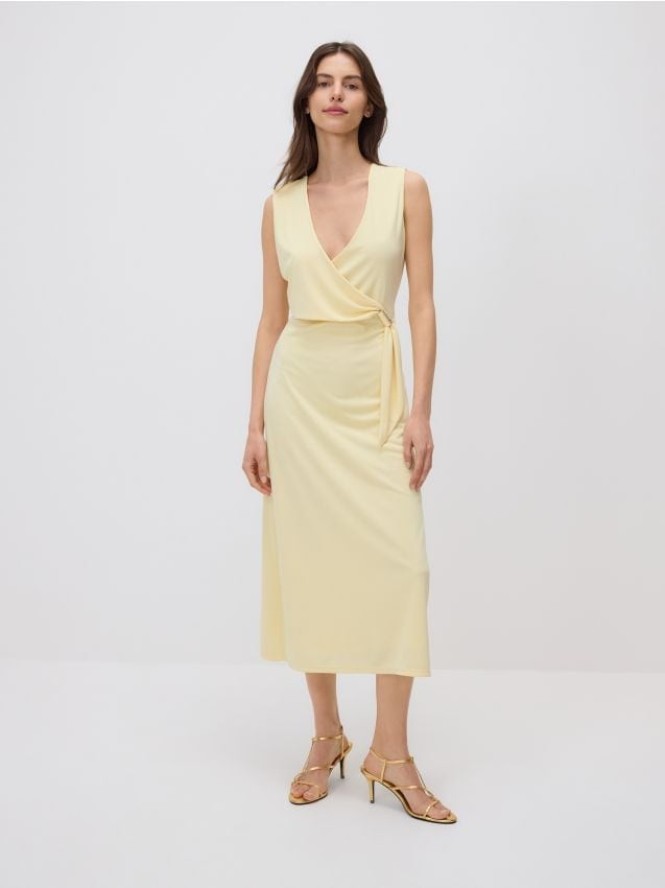 Sukienka midi z ozdobnym detalem - jasnożółty
