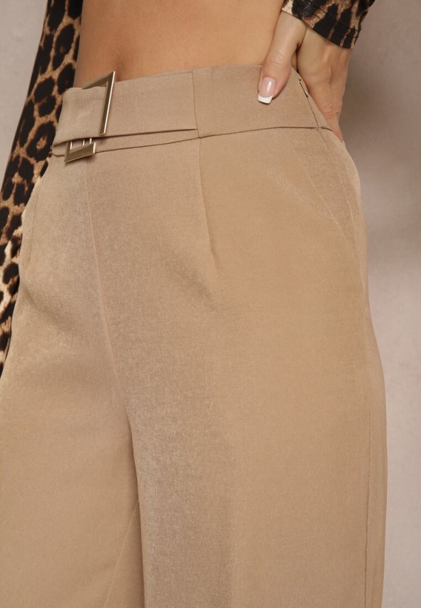 Ciemnobeżowe Szerokie Spodnie Garniturowe z Wiskozą High Waist z Paskiem z Klamrą Enarela
