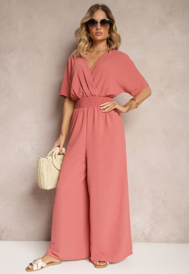 Ciemnoróżowy Taliowany Kombinezon z Zakładkowym Dekoltem i Gumką w Pasie Vimalynna