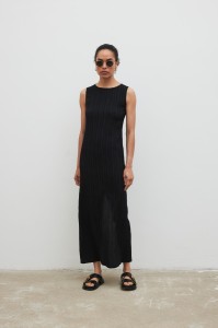 Sukienka maxi z wiskozy w kolorze BLACK - AMBER