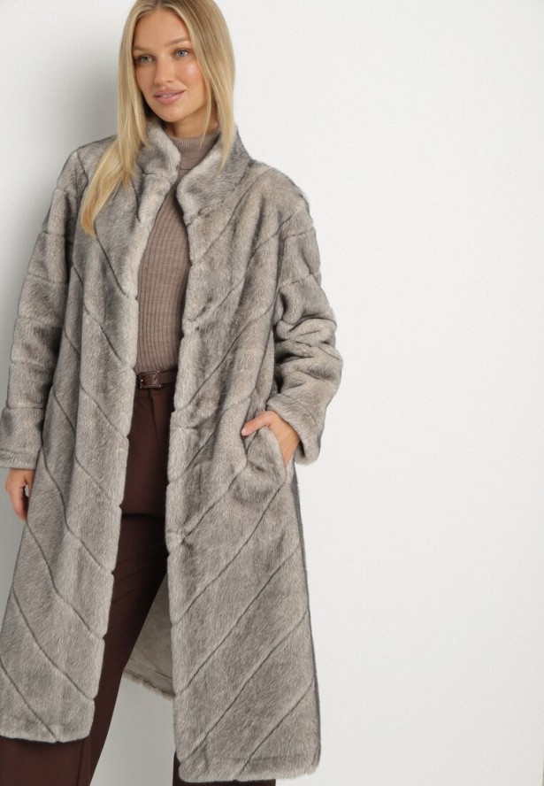 Beżowy Długi Płaszcz Futerko z Ozdobnymi Przeszyciami i Stójką Zenima