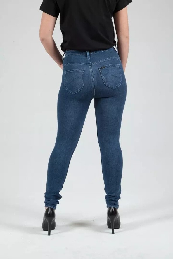 LEE SCARLETT DAMSKIE SPODNIE JEANSOWE JEANSY BLUE LUX L30LETLS 112106492