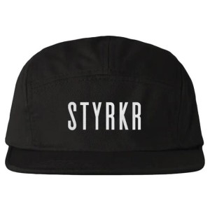 Czapka biegowa 5-panelowa Styrkr