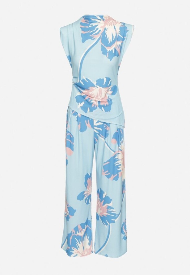 Niebieski Komplet w Kwiaty Asymetryczna Bluzka z Marszczeniem i Szerokie Spodnie Linamia