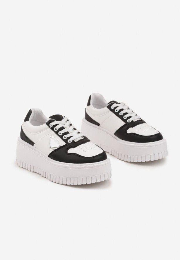 Biało-Czarne Sneakersy na Karbowanej Platformie Feniora