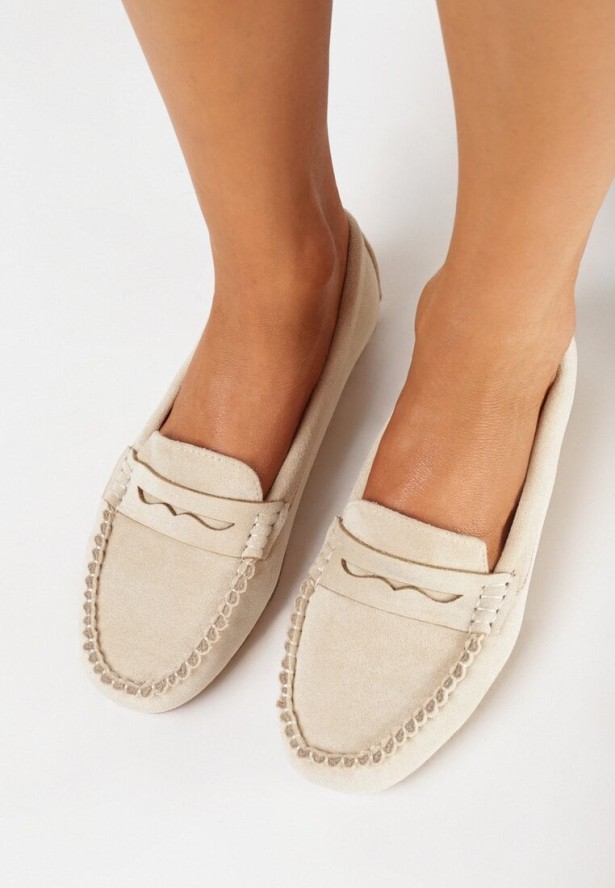 Beżowe Mokasyny z Imitacji Zamszu na Płaskiej Podeszwie Sallevia