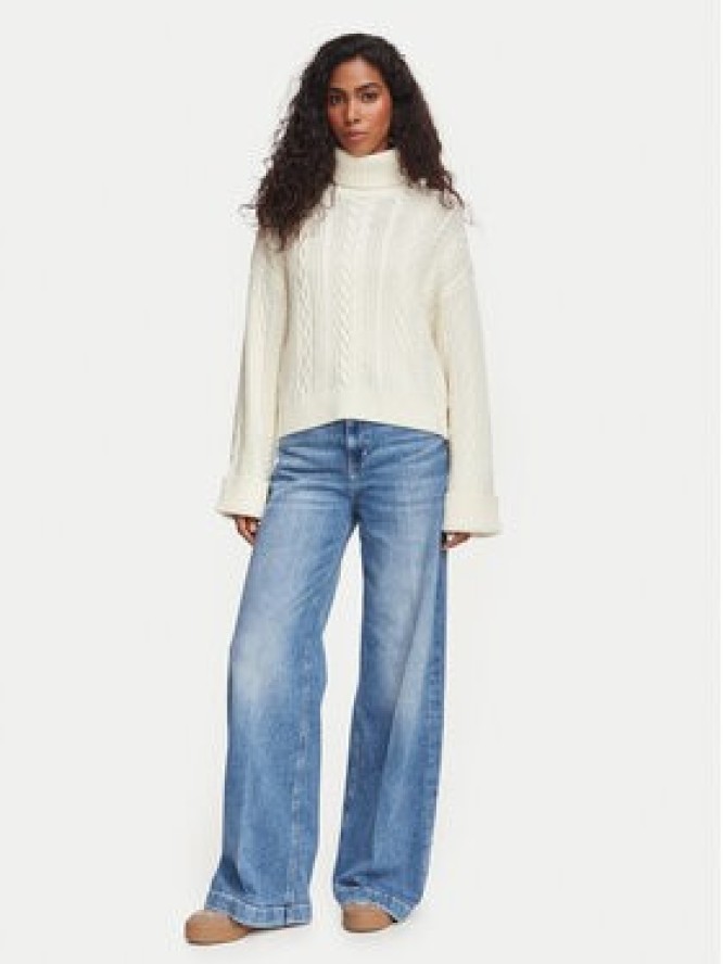 Guess Golf W6YR45 Z1206 Kremowy Regular Fit