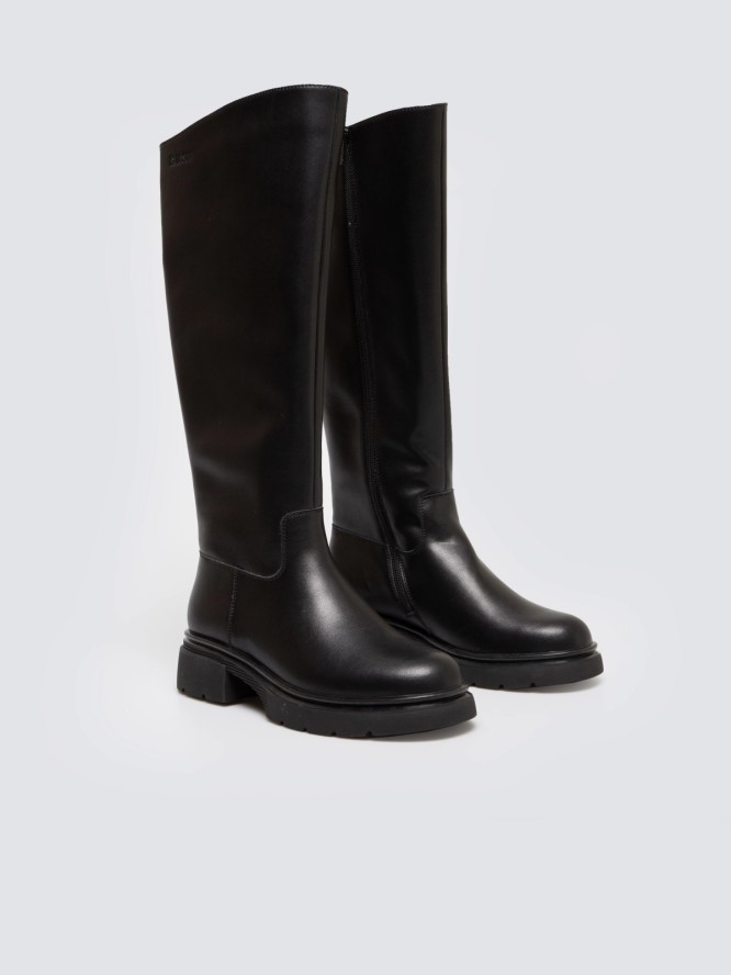 Kozaki damskie ze skóry naturalnej czarne SS274618 906