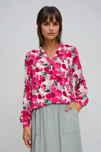 Wzorzysta koszula fuksjowa