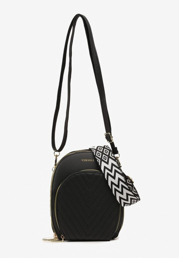 Czarna Mała Torebka Pikowana na Ramię z Trzema Komorami Namella