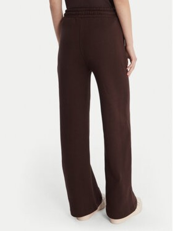 Guess Spodnie dresowe V6RB17 K9V31 Brązowy Regular Fit