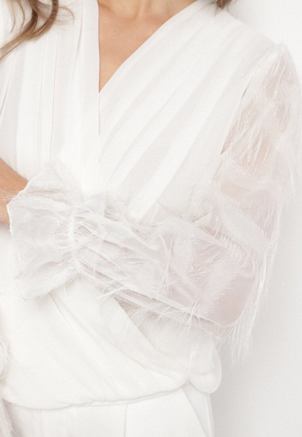 Biała Bluzka z Kopertowym Dekoltem i Metaliczną Nicią Friliene