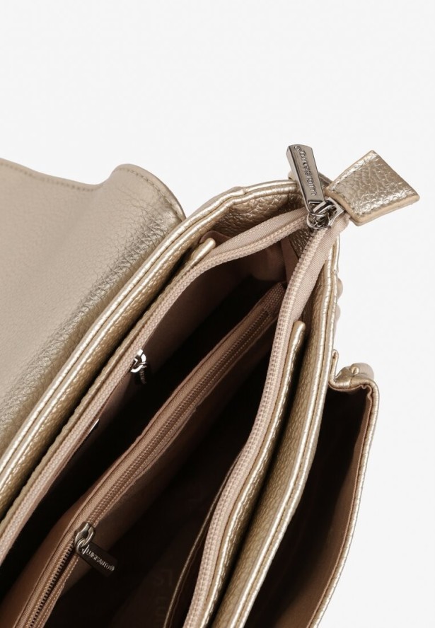 Złota Mała Torebka Listonoszka z Klapą i Srebrnym Wykończeniem Turila