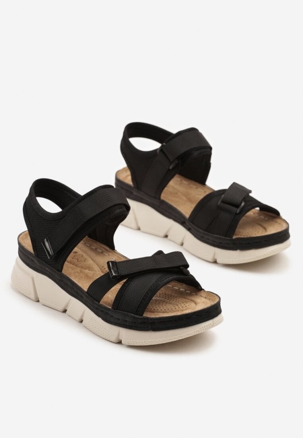 Czarne Sandały ze Skórzaną Wkładką i Geometrycznymi Paskami Tosmelia