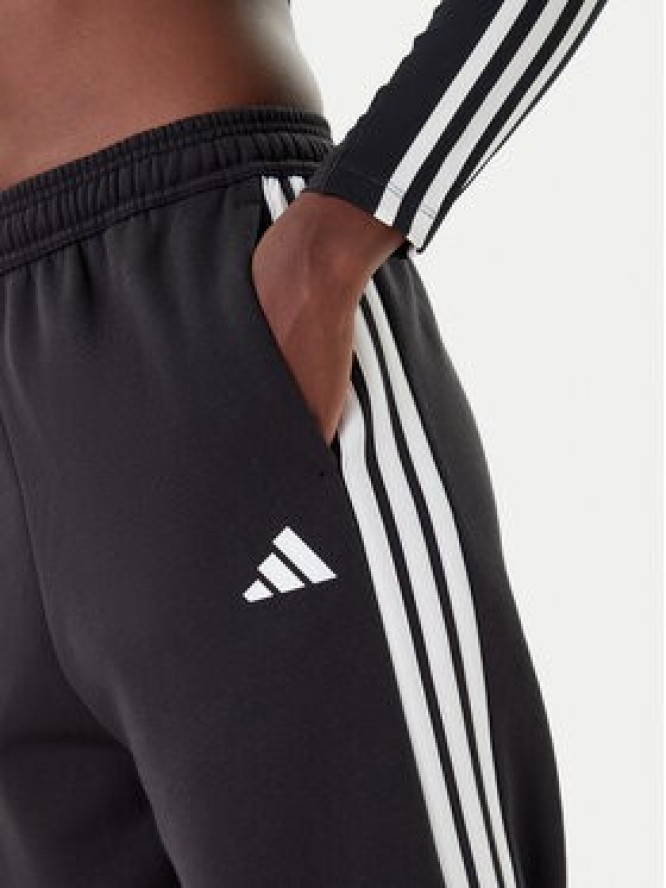 adidas Spodnie dresowe Tiro 3-Stripes JL7488 Czarny Loose Fit