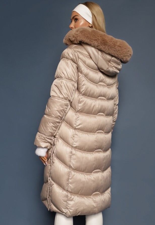 Beżowa Kurtka Płaszcz za Kolano z Pikowaniem i Odpinanym Kapturem Calarin