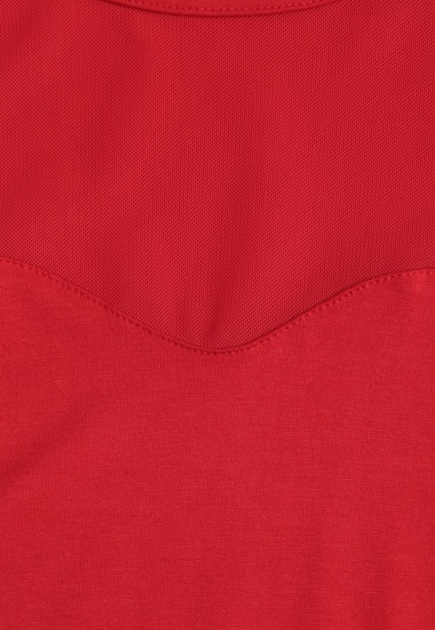 Czerwona Bluzka z Siateczkową Górą i Półgolfem Lufenna