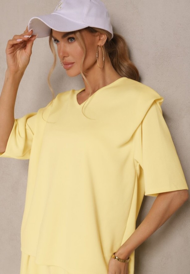 Żółty Komplet z Wiskozą T-shirt z Dekoltem w Serek i Spodnie o Szerokim Kroju Zevline