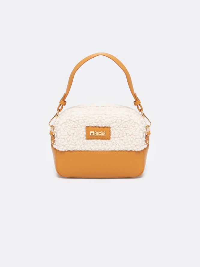 Torebka damska ze sztucznym futerkiem brązowa OO574131 802