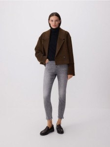 Jeansy slim push up - jasnoszary