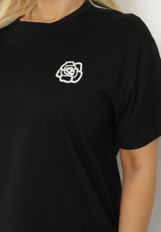 Czarny T-shirt z Bawełny z Naszywką Kwiatu Firirene