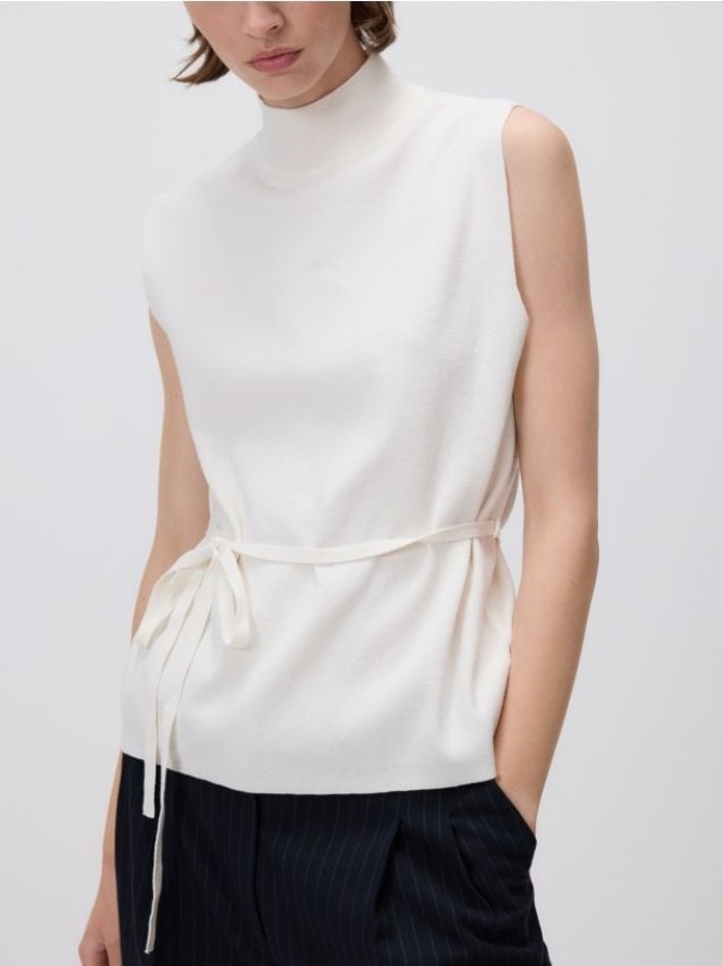 Dzianinowy top z wiązaniem - kremowy