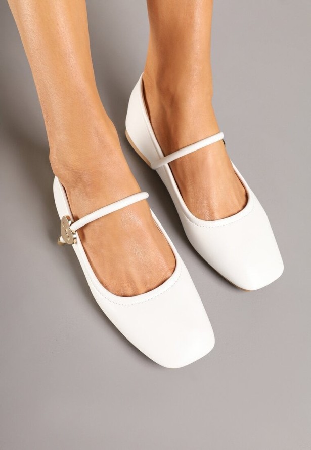 Białe Balerinki z Kwadratowym Noskiem i Aplikacją z Sercem Neolitha