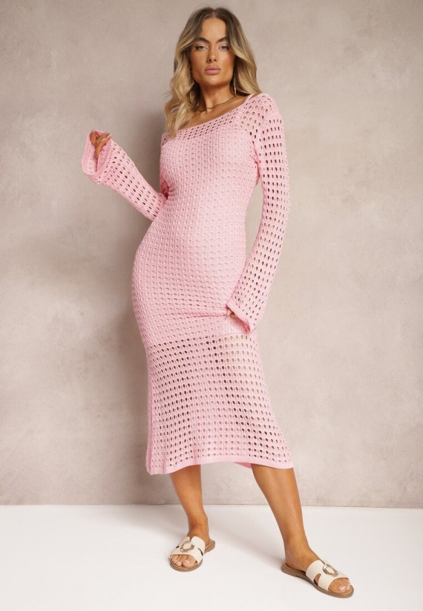 Różowa Sukienka Dzianinowa Midi w stylu Boho z Głębokim Dekoltem na Plecach Moralie