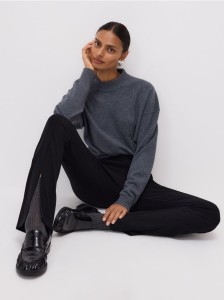 Legginsy z rozcięciami - czarny