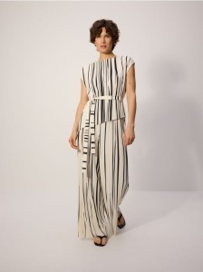 Luźne plisowane spodnie - wielobarwny