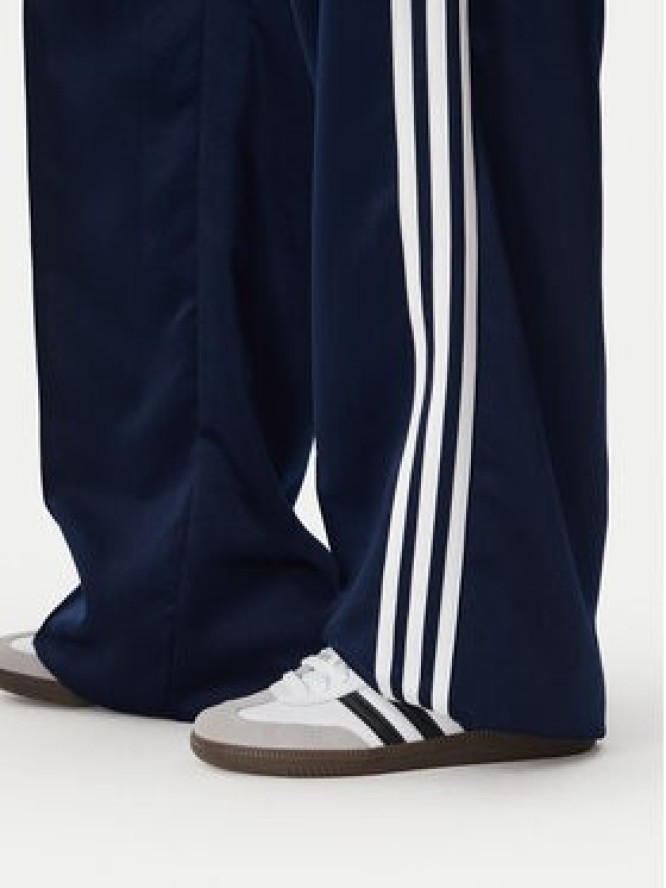 adidas Spodnie dresowe Satin Sst Loose Trackpant KS7339 Granatowy Relaxed Fit