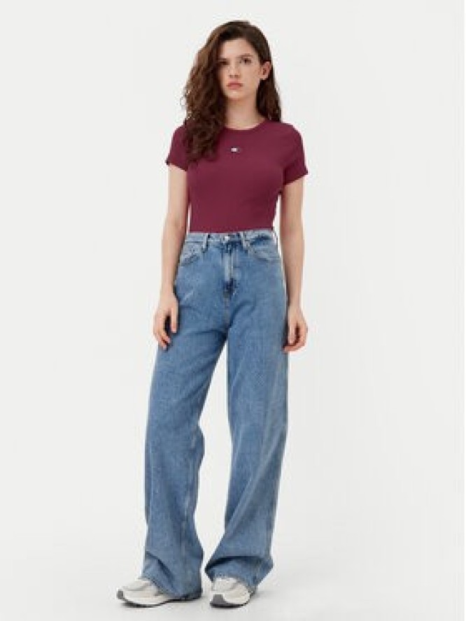 Tommy Jeans T-Shirt Badge DW0DW17881 Bordowy Slim Fit