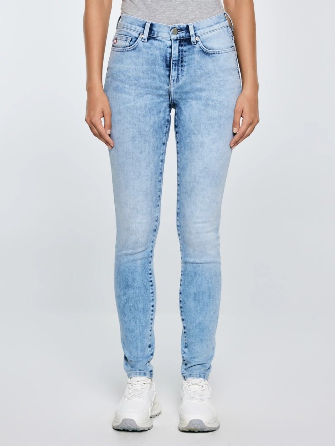 Jeansy damskie skinny marmurkowe jasnoniebieskie Adela 138